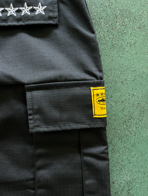 Corteiz 4 Star Cargo pants